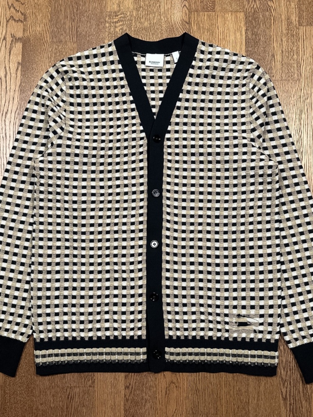 Burberry London Checkered Jacquard Oversized Tan Black Cardigan Sweater Unisex S